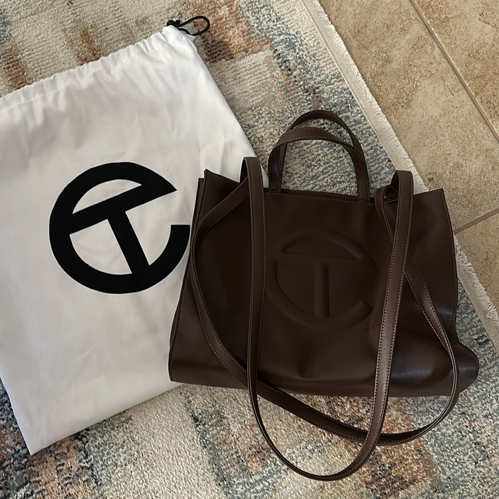 🤎🍂TELFAR medium CHOCOLATE BROWN BAG